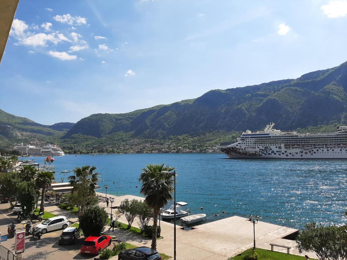 Appartamento Luxury Flat With Amazing View Ines Cattaro Esterno foto